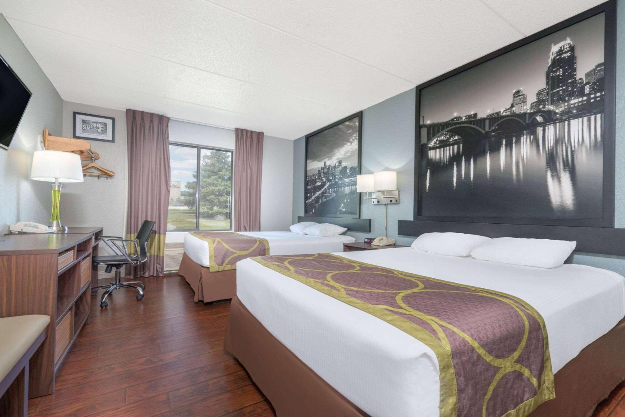 Hotel Super 8 By Wyndham Bloomington/Airport Zewnętrze zdjęcie